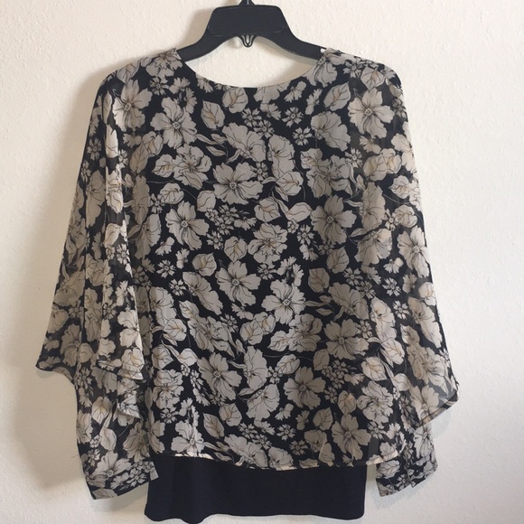 a.moon floral blouse - Picture 5 of 7